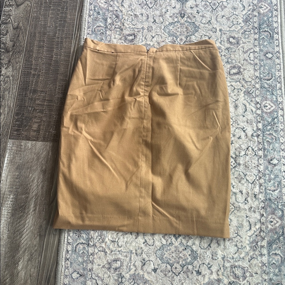 Banana republic brown skirt with front pockets (6) - Picture 3 of 3